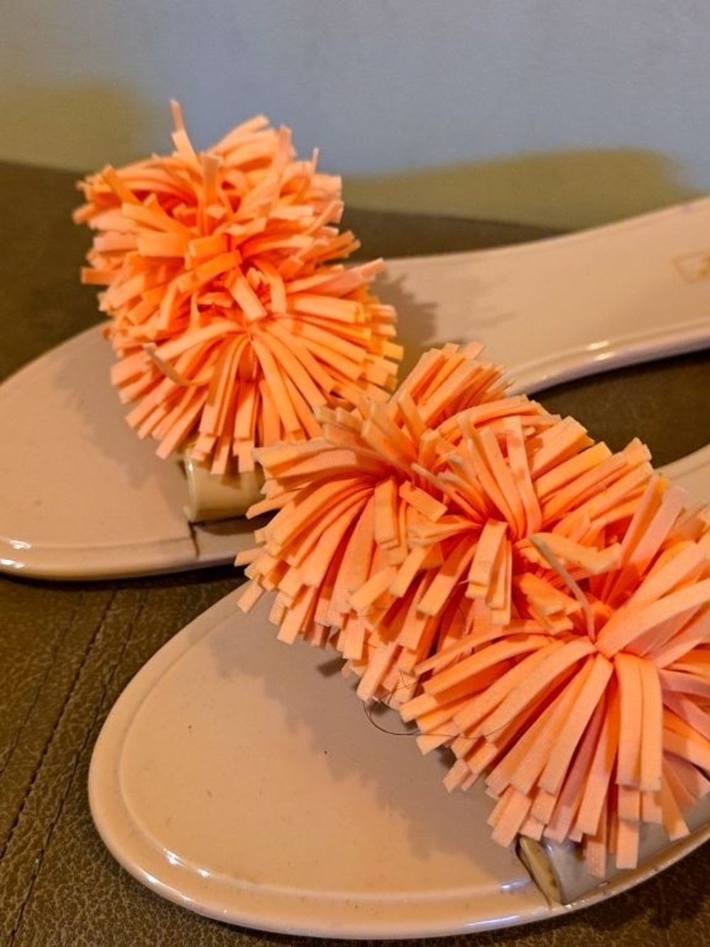 Peach Pompom Slide Jelly Sandals — Women - Picture 2 of 3